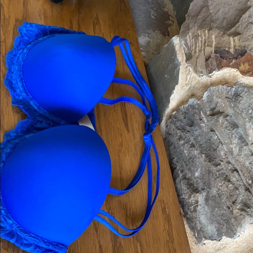 Brand new withOUT tags - VS PINK Bra